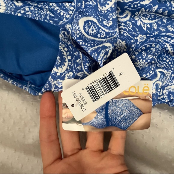 BNWT ONE PIECE SWIMSUIT - Picture 3 of 3